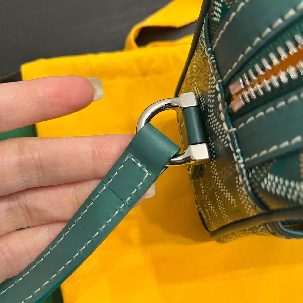 NEW 💚 Goyard SAC CAP-VERT PM Unisex Green Crossbody - Authentic *FULL SET* - Picture 10 of 16